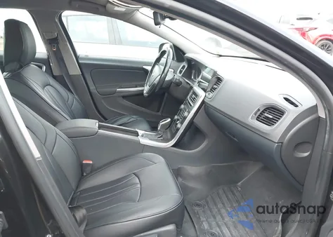 2014 Volvo S60 T5/T5 Platinum/T5 Premier/T5 Premier Plus из США, поврежденный, VIN YV1612FS4E2278126